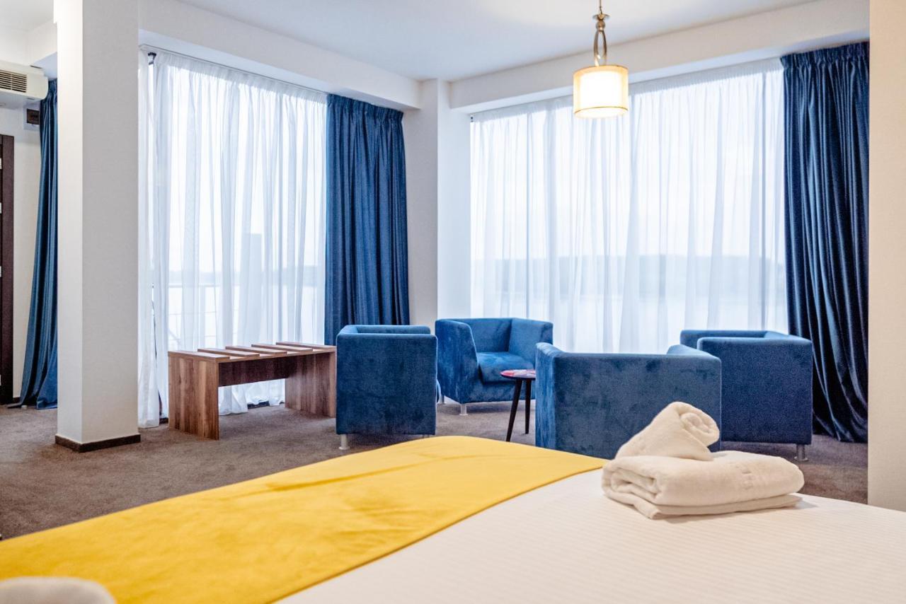 Raay Hotel Braila Exterior photo