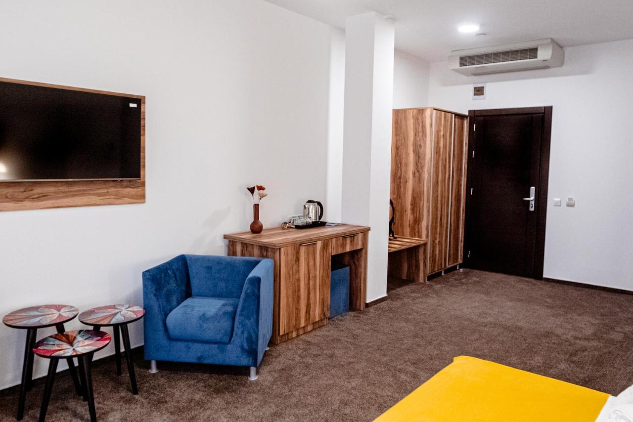 Raay Hotel Braila Exterior photo