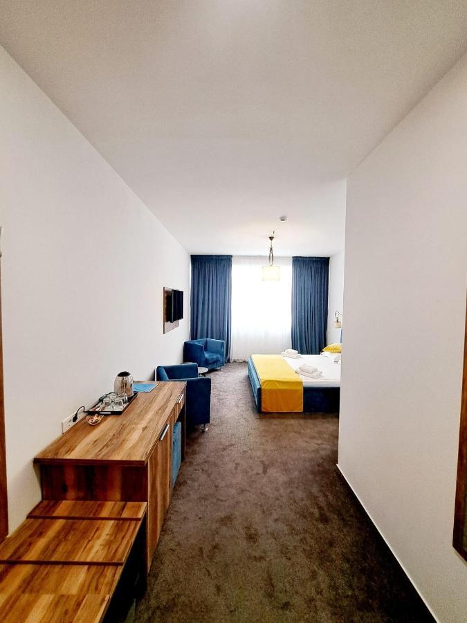 Raay Hotel Braila Exterior photo
