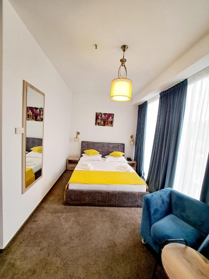 Raay Hotel Braila Exterior photo